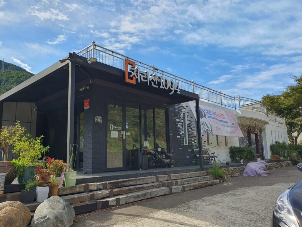 소상공인 운영하는 카페모습